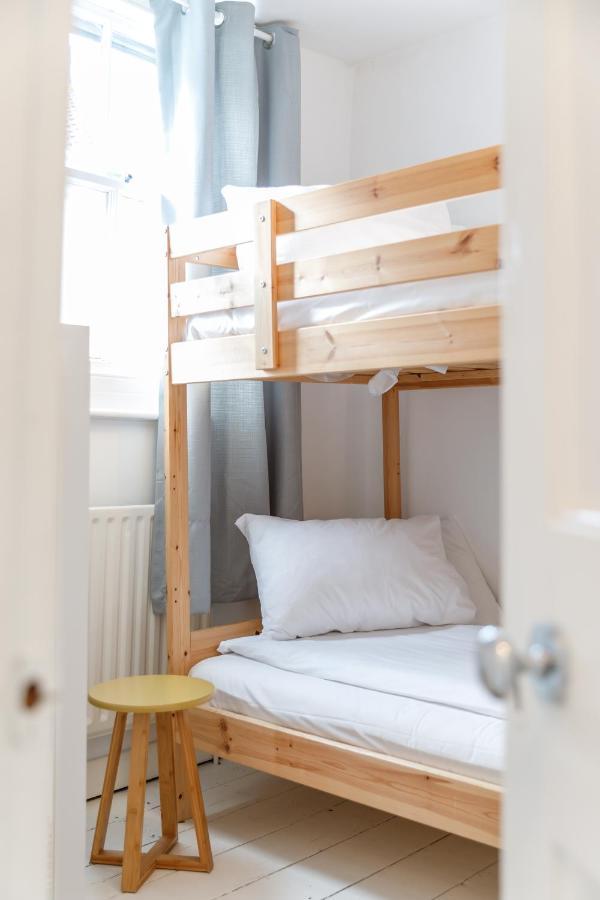 Central Quiet Cottage. Walk To Shops, Bars & Beach Brighton Екстериор снимка